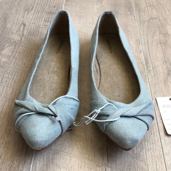 NWT Xhilaration 5.5 denim pointed toe flats - Picture 3 of 6